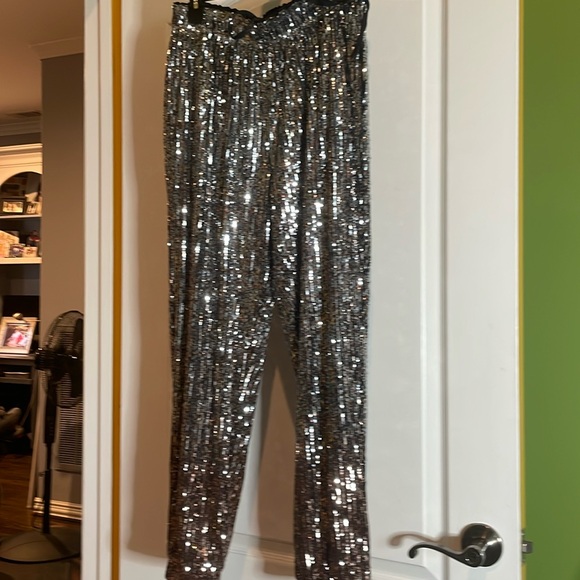 💥🌟Sparkle, ombre silver-rose joggers size large waist 15 inseam 26⭐️💥⚡️ - Picture 1 of 6